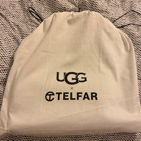 Telfar x UGG bag - Picture 3 of 4